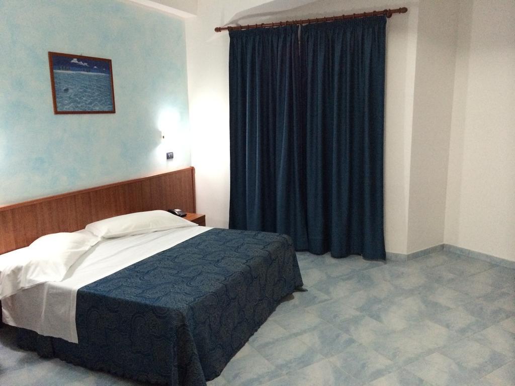 סן סלבו Hotel Milano חדר תמונה